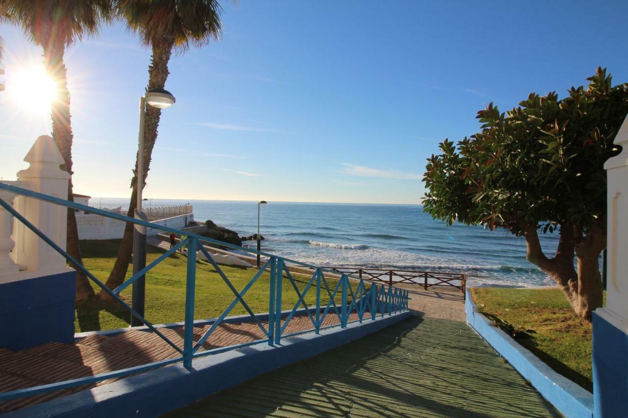 Beach Apartment El Faro Torrox Exterior photo